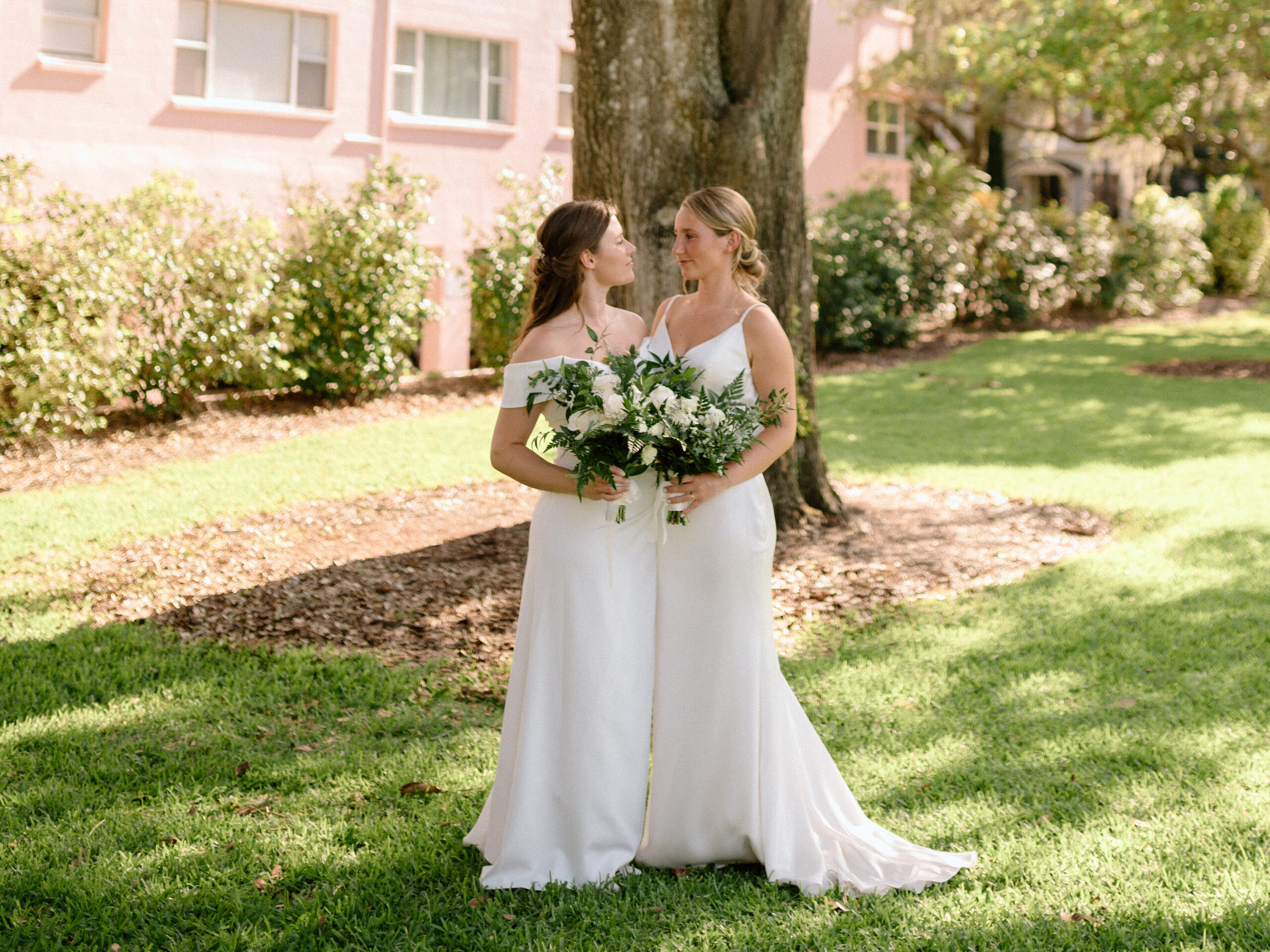 romantic image of a cute couple getting married at a historical villa in orlando